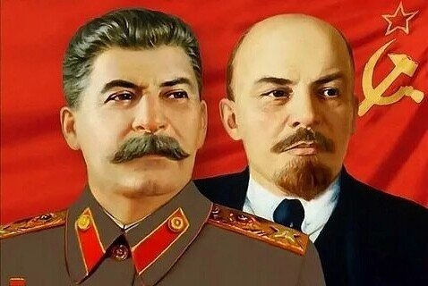 Сталин и Ленин. Фото из открытых источников.