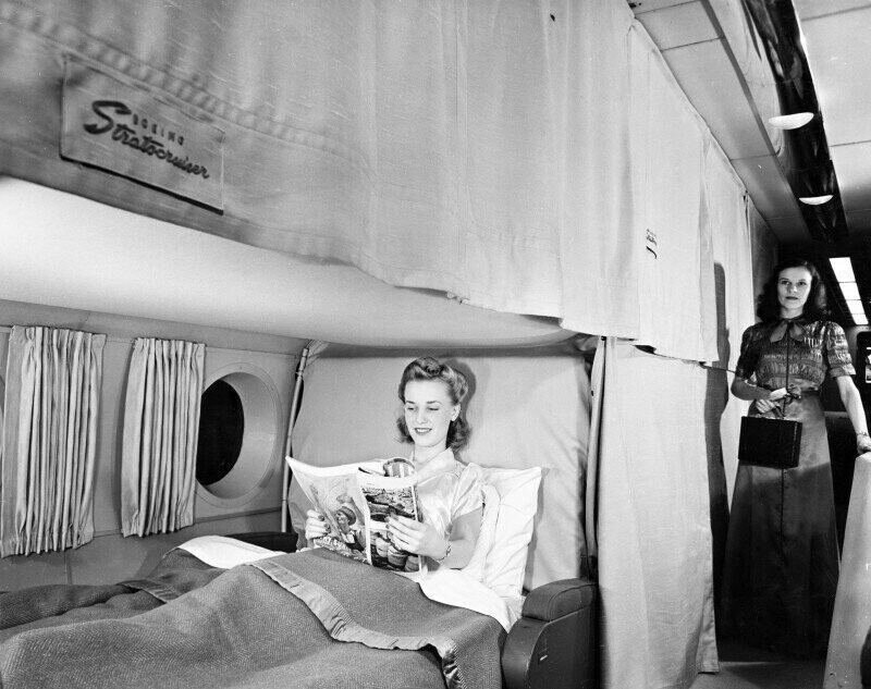 Cпaльныe мecтa в самолете Boeing 377 Stratocruiser, 1950–e