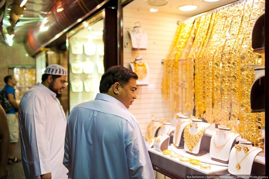 Голден дубай. Золотой базар в Дубае. Gold Souk Dubai. ОАЭ, Gold Souk, Deira,Dubai. Золотой рынок Дейра.