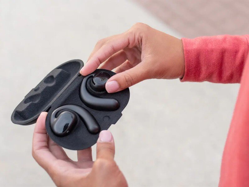    Xiaomi показала свои первые открытые TWS-наушники