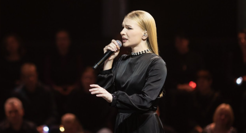 Алёна Анисенкова.