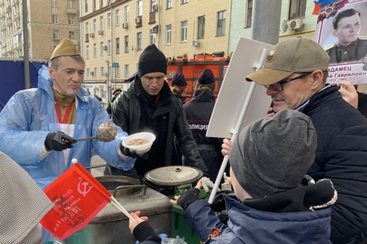    В Надымском районе в День Победы гостей накормят солдатской кашей