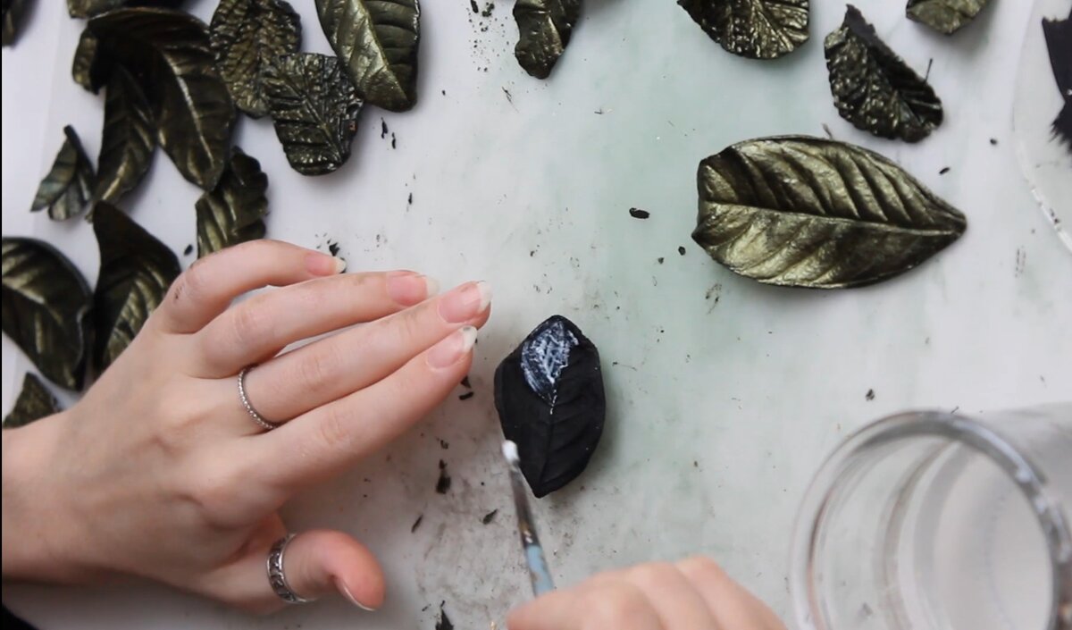 Покрытие клеем 