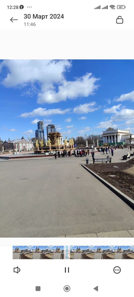 Здравствуйте и всего самого доброго же вам!  Я тут вспоминаю выходные, проведенные в Москве дальше. Конец марта выдался щедрым на солнце, тепло, а вот ветра не дал, что, конечно, только радовало.-1-2