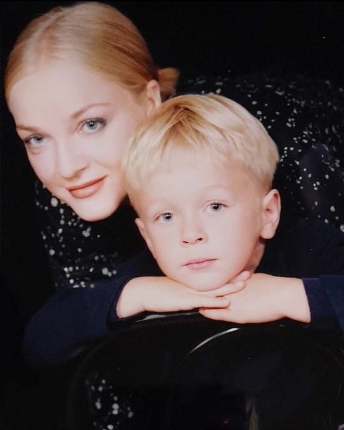  Глеб Смолкин с мамой / @glebsmolkin7 / Соцсети