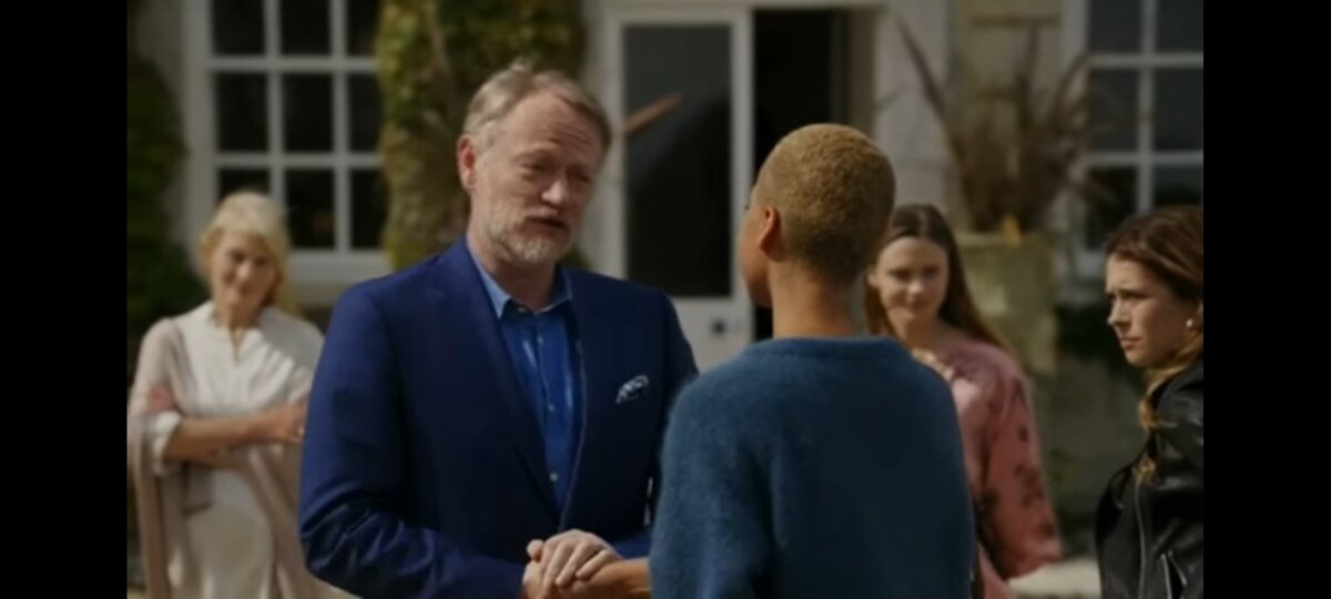 Кадр из сериала. Скриншоты автора. 