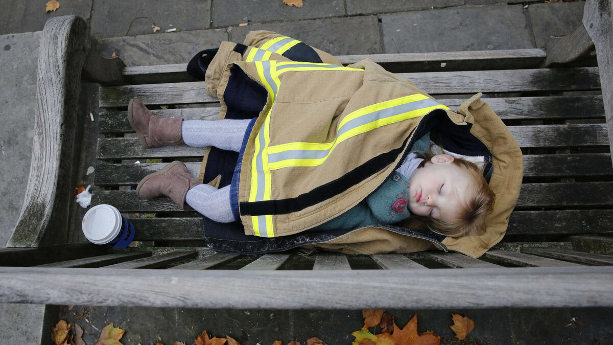 Органы опеки за такое по головке не погладят!