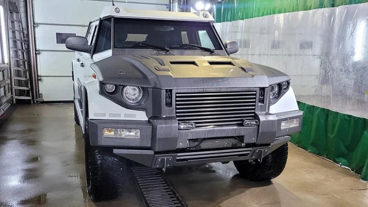 Российский внедорожник T-98 Комбат выставили на продажу по цене нового  Range Rover | Журнал Авто.ру | Дзен