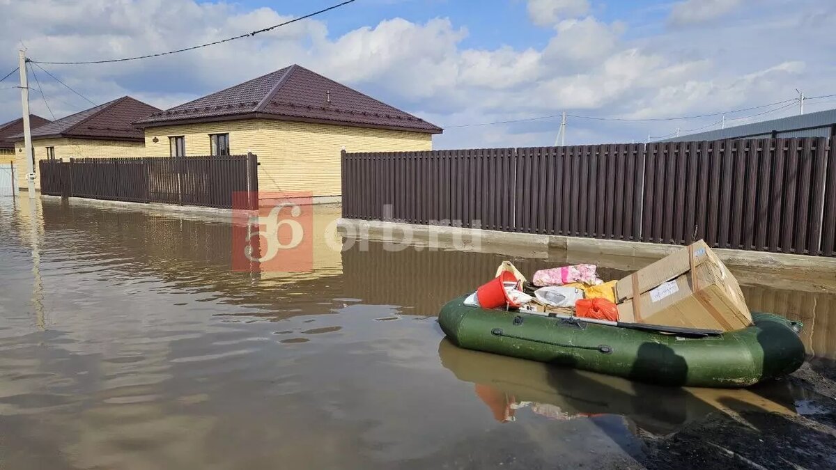 В поселке Приуралье под Оренбургом местные жители запрещают строить дамбу.  Почему? | 56orb.ru | Дзен