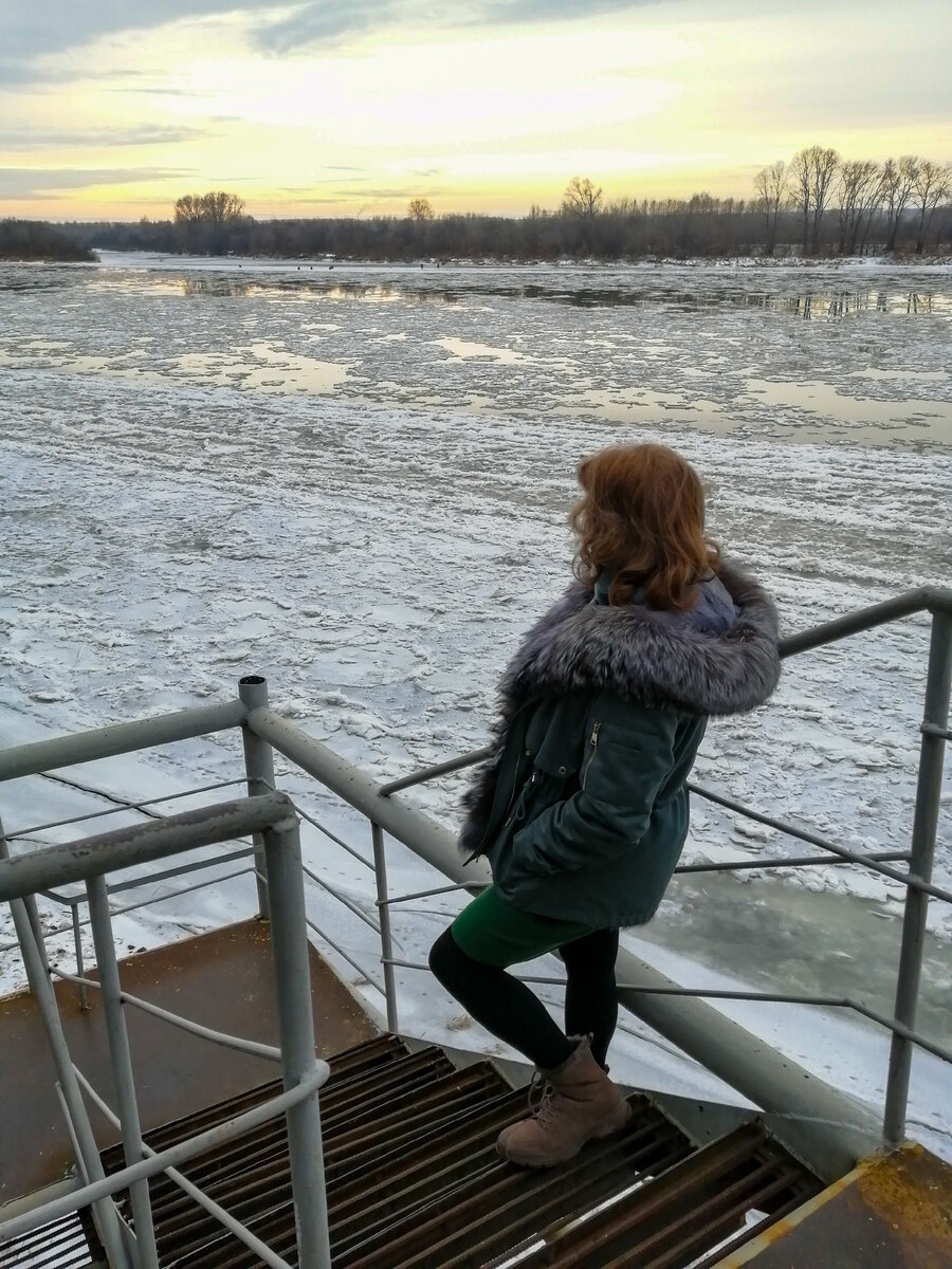 Вот только два фото с ноябрьской поездки нашла. И еще два скрина с видео с оленями, будут ниже