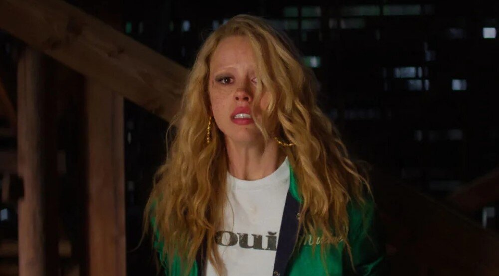     Кадр из фильма «Максин XXX» (2024)