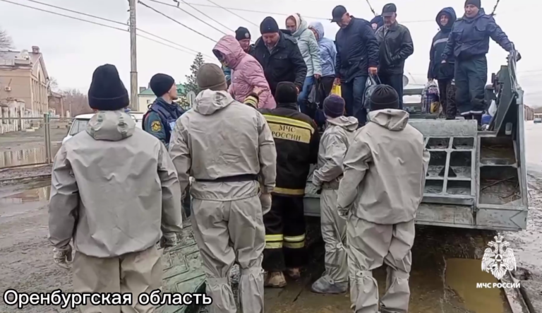   МЧС призывает оренбуржцев заблаговременно эвакуироваться из зон возможного подтопления Кристина Просвиркина