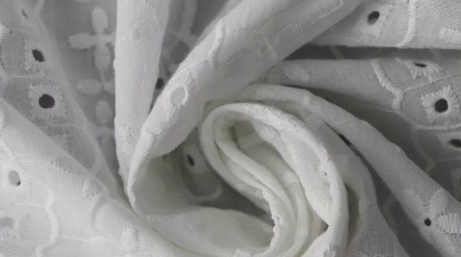 Батист с вышивкой ришелье