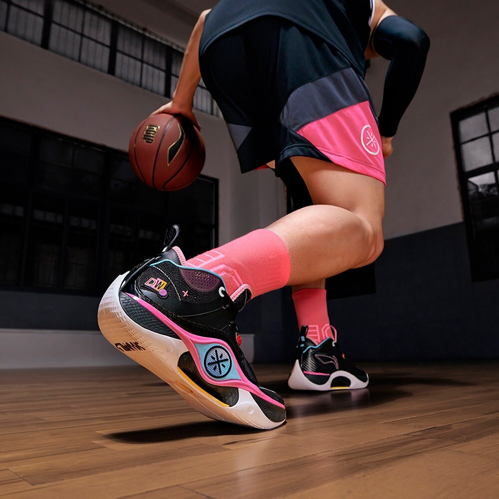 LI NING WADE SHADOW 5. Funky Dunky
