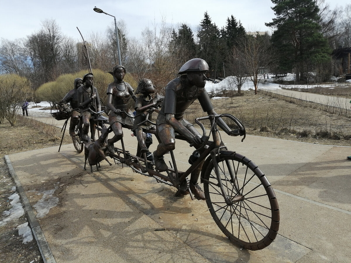 Велосипедисты. Фото автора