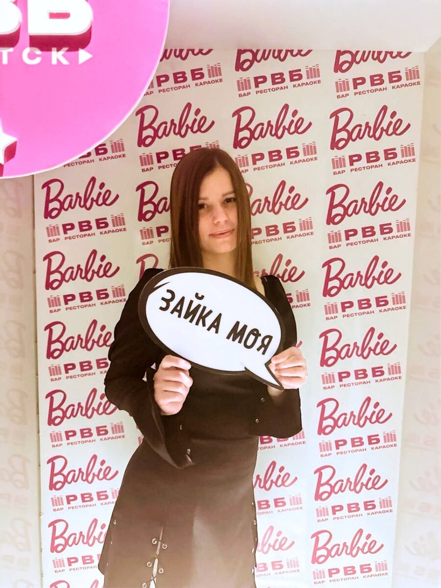 Всем привет ✋👋 дорогие мои друзья и гости моего блога 😉 Что то я в суете сует совсем выпала из сети 🤨 А раньше ведь тут была насыщенная жизнь 🤪 Помните⁉️

Ну что ж, пора возвращаться 🤗

РЕШЕНО😎 с сегодняшнего дня вдохнем новую жизнь в сети 😋 и кстати марафон "Я бренд МЛМ" самый лучший стимул 😍

Каждые три дня я буду рассказывать о том, что интересного происходит в жизни обычной работающей мамочки двух деток 😊 

А может быть есть что то что ты хотел бы узнать обо мне❓ Спрашивай - не стесняйся ❤ 

Всех кто прочёл этот пост - приветствую и желаю хорошего настроения на каждый день ☀ 💋
