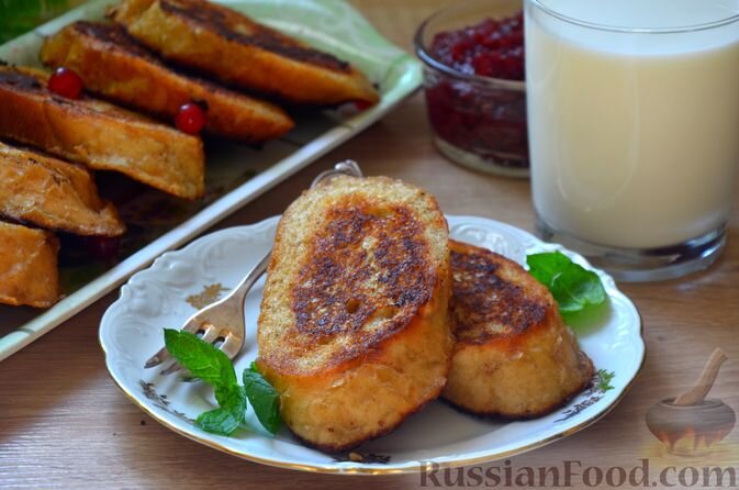 багет французский, молоко, яйца, корица молотая, мускатный орех молотый, сахар тростниковый, сахар ванильный, ром, масло растительное