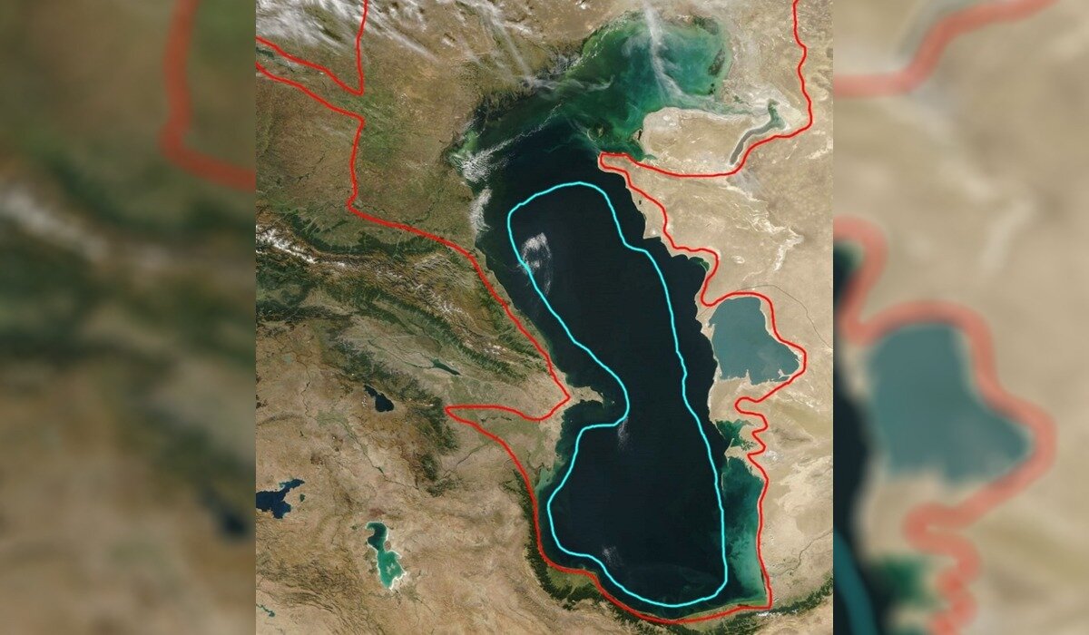 Каспийское море со спутника, красная линия, граница моря в прошлом, синея линия возможная граница в будущем.