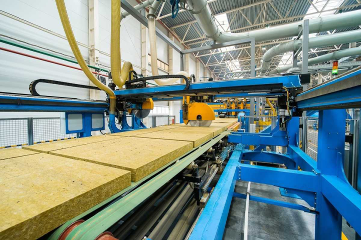 Корпорация развития Дальнего Востока и Арктики (КРДВ). Компания «ТехноНИКОЛЬ Дальний Восток» начала проект модернизации мощностей за счет внедрения цифровых технологий.