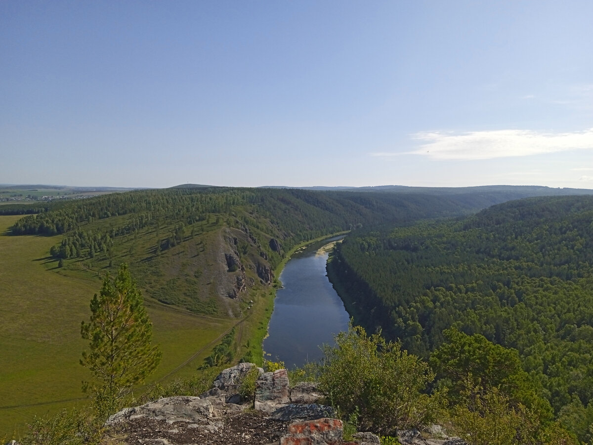 Вид на скалу Токоташ.