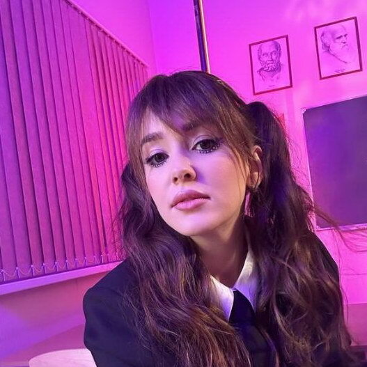     Весенний концерт Асии в Atmosphere Moscow станет осенним