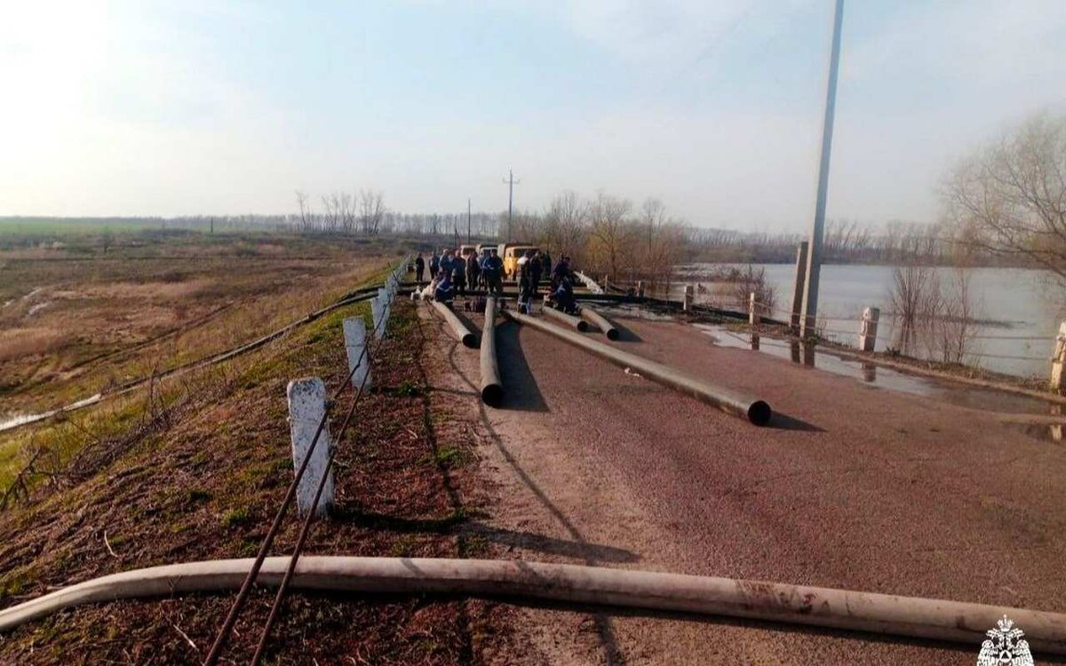 Спасатели остановили подъем воды в пруду под Воронежем | Горком36 | Воронеж  | Дзен