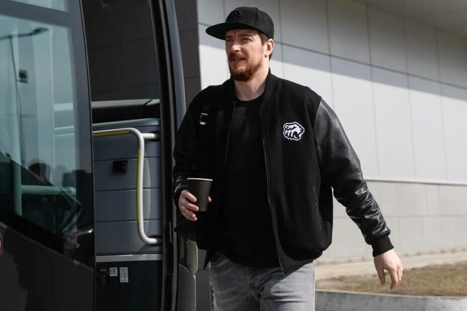    Капитан «Трактора» Сергей Калинин покидает команду. Фото: ХК «Трактор»