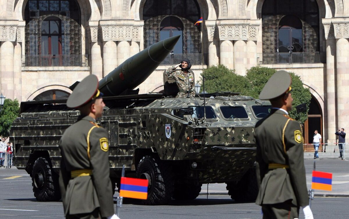 «Вооруженные Силы Республики Армения должны достойно выполнить поставленную перед ними задачу по защите нашей страны», — сказал на брифинге руководитель фракции «Армения», бывший министр обороны...-4