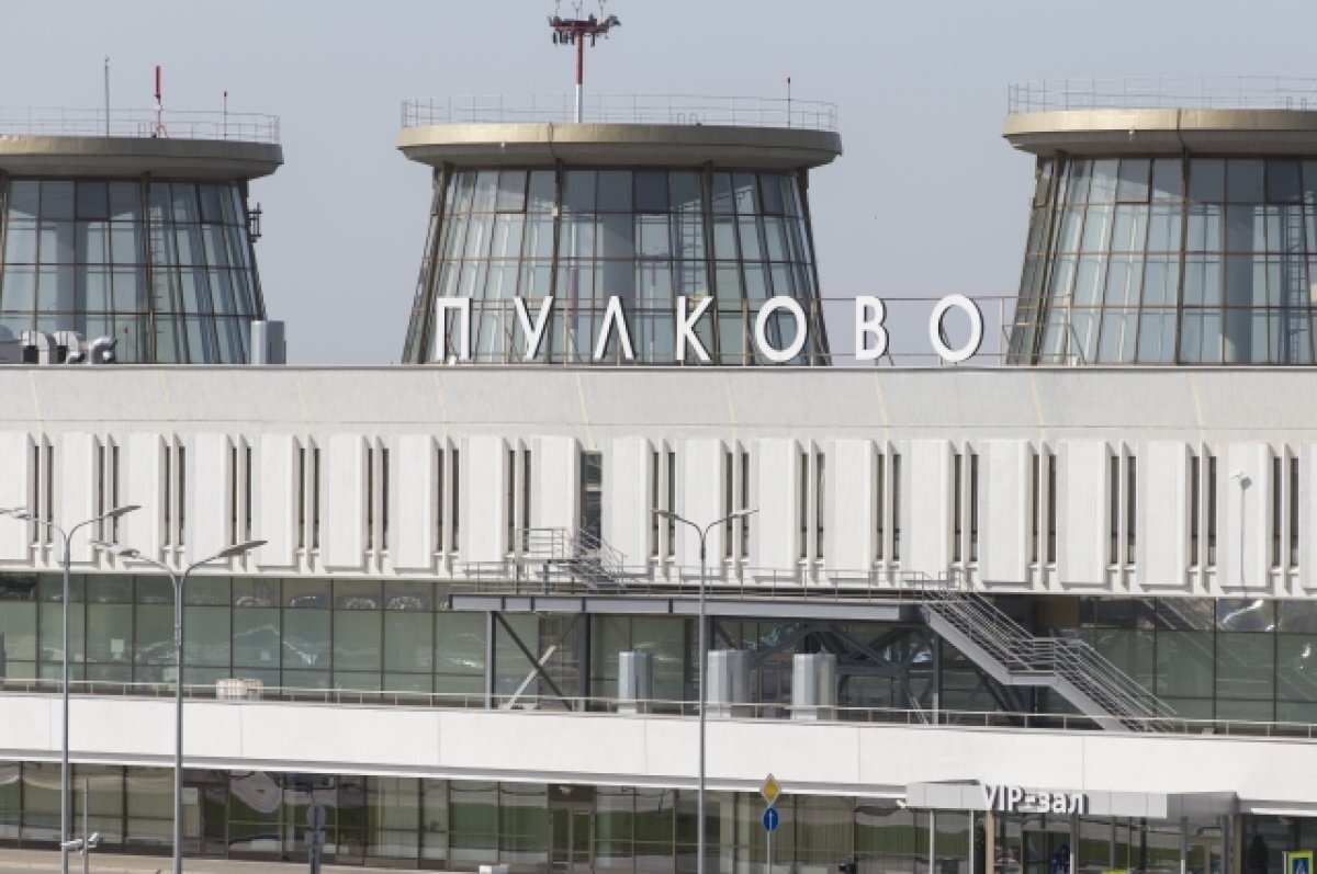    Путин поручил продлить петербургское метро до аэропорта Пулково