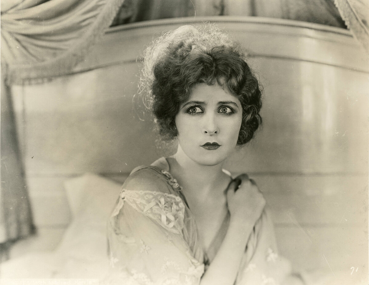 Милдред Харрис в фильме «Привычка». Вашингтонский университет, Общественное достояние, via Wikimedia Commons