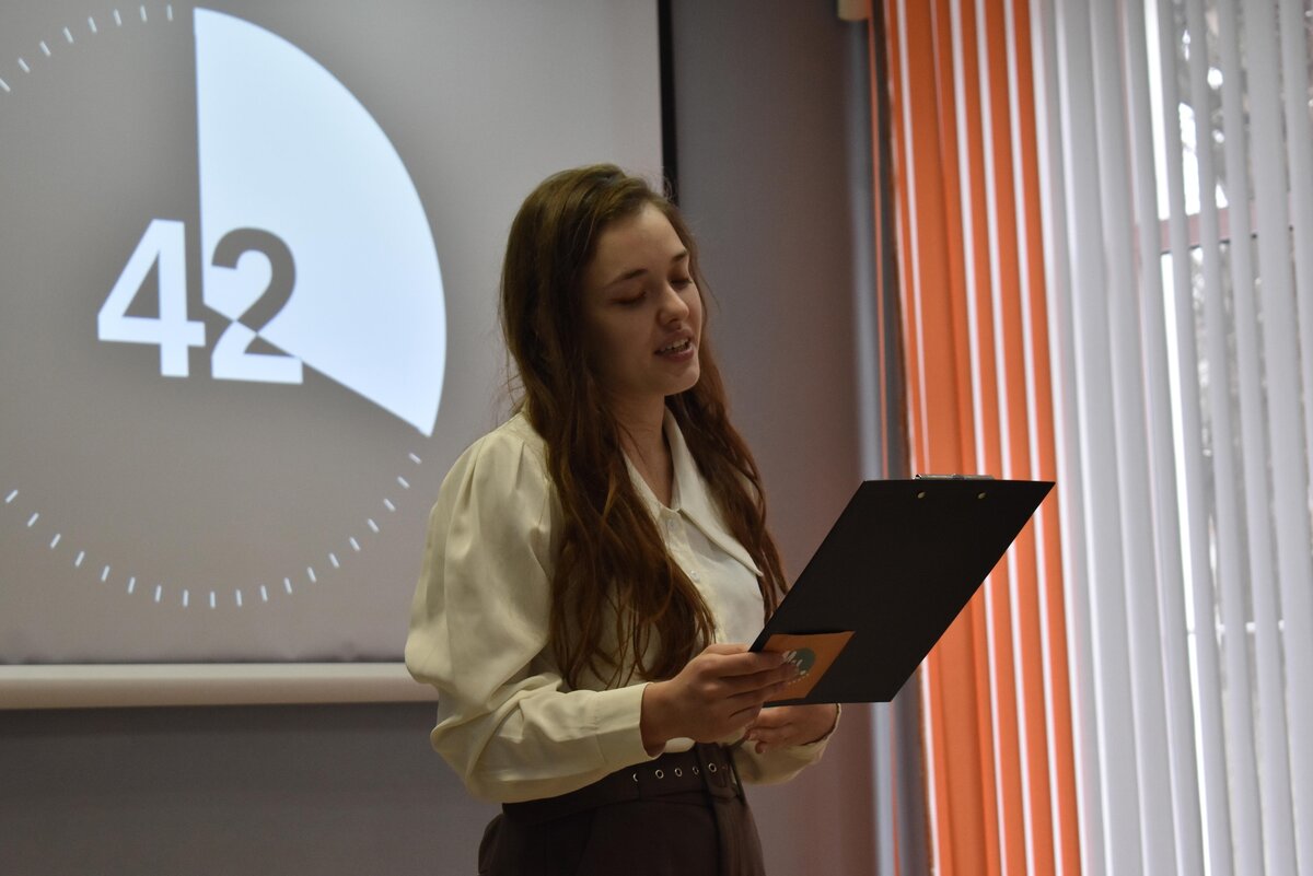    Директор ивановской школы стала чемпионкой по чтению вслух