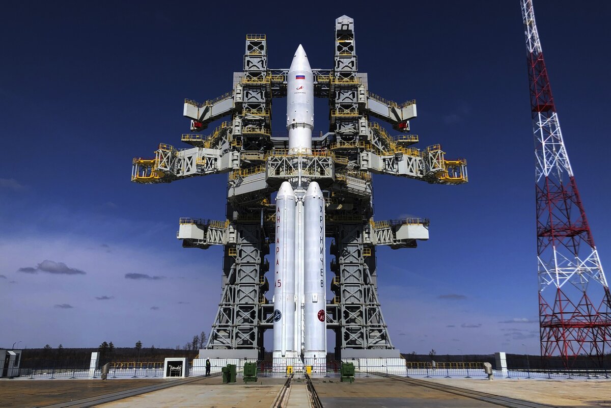Ракета "Ангара-А5" на космодроме Восточный в России, 8 апреля.Источник: Роскосмос / AP Photo