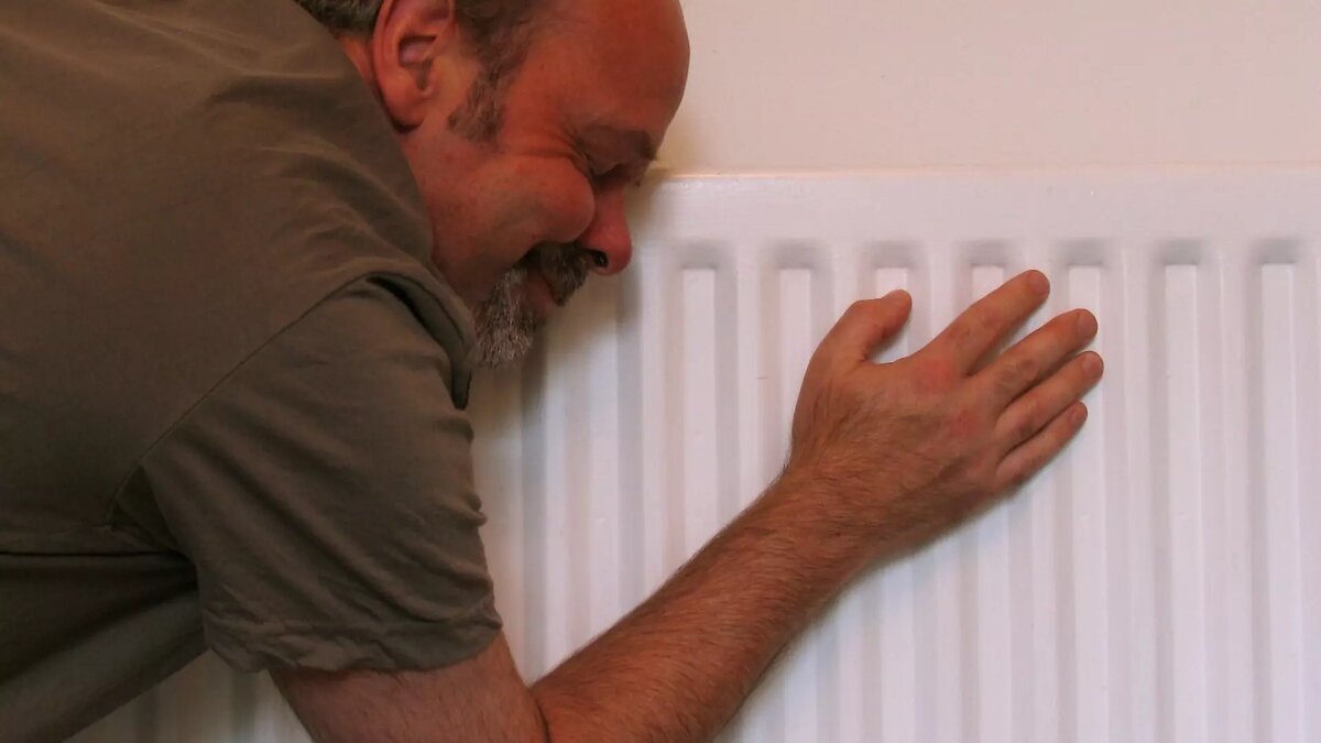     Жителей Ессентуков возмутило отключение отопления со вторника, 9 апреля, жалобы они оставляют в соцсетях.