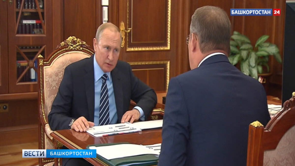    Владимир Путин примет с докладом главу Башкирии Радия Хабирова