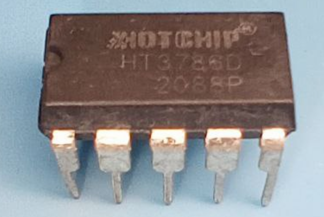 Микросхема HT3786D предназначена для контроля заряда Li-ion аккумуляторов. На этой микросхеме можно простенько и быстренько собрать самодельное зарядное устройство для Li-ion аккумулятора.