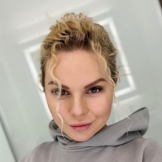     Алиса Вокс госпитализирована с нарушением мозгового кровообращения