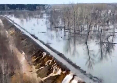    Прорыв дамбы в Орске. Кто ответит за десятки тысяч затопленных домов — грызуны или чиновники