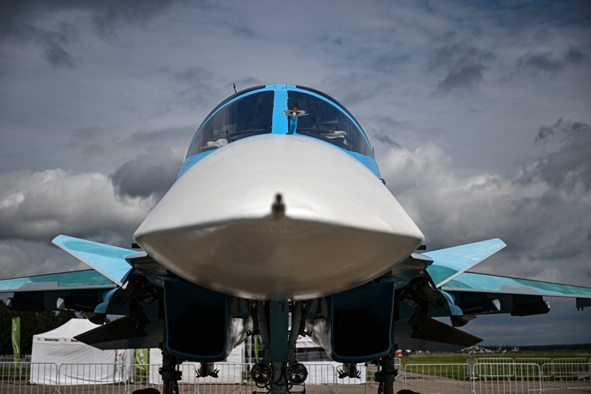    MWM: бомбардировщики Су-34 эффективно уничтожают позиции ВСУ