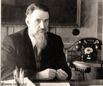 И.В. Курчатов - руководитель проекта по созданию супербомбы