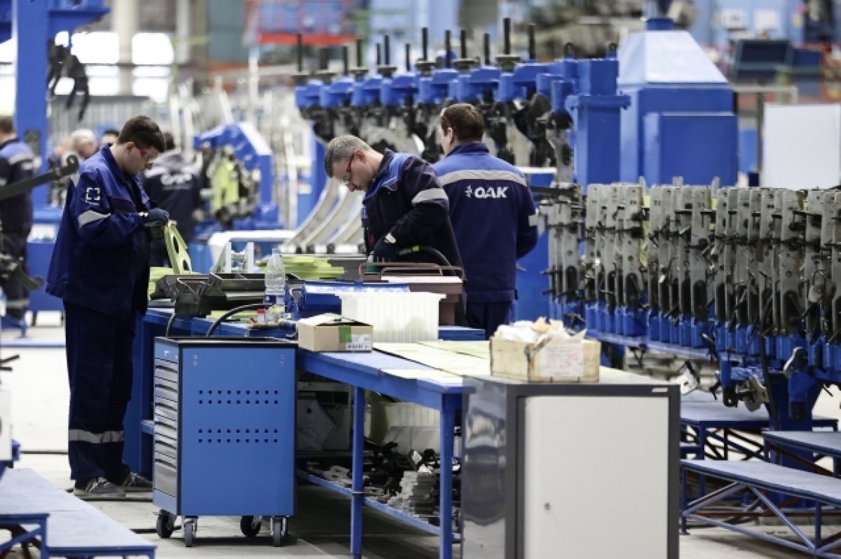    Оборонные предприятия Ульяновска ищут специалистов на 100 тысяч рублей