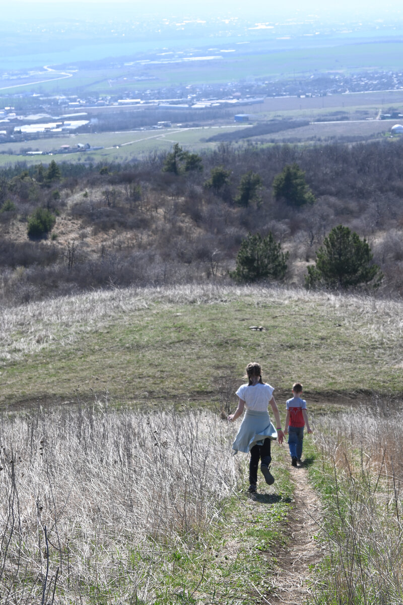 Фото автора. У подножья горы Бештау, март 2024.