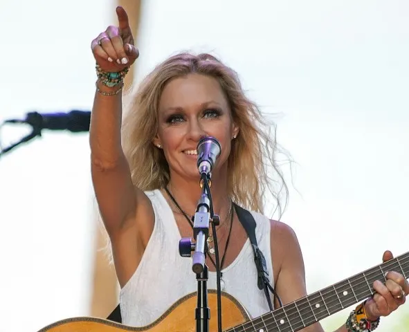 Shelby Lynne