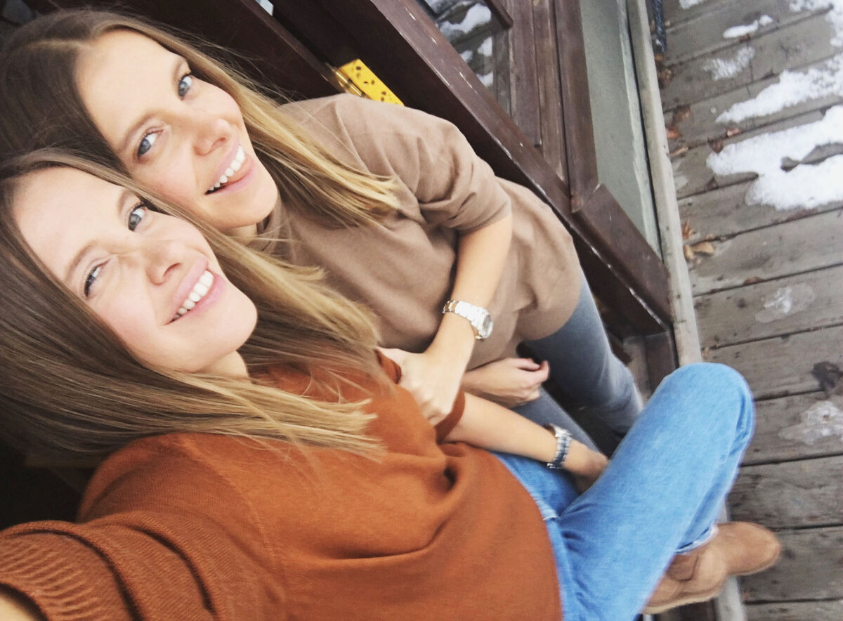    Сестры Голомаздины были очень близки с самого детстваФото: социальные сети 12 storeez