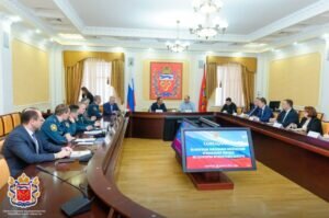  📷    Игорь Комаров провел совещание по вопросам ликвидации последствий паводка в Оренбуржье Белов Михаил Александрович