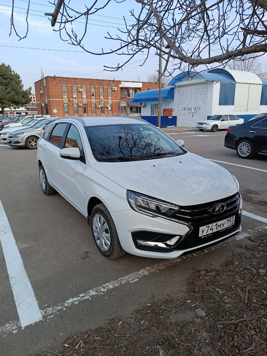 Лада Веста в первые минуты после получения номеров🤗