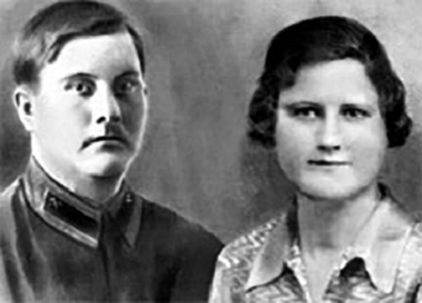 Родители Анатолия Собчака - Александр Антонович и Надежда Андреевна