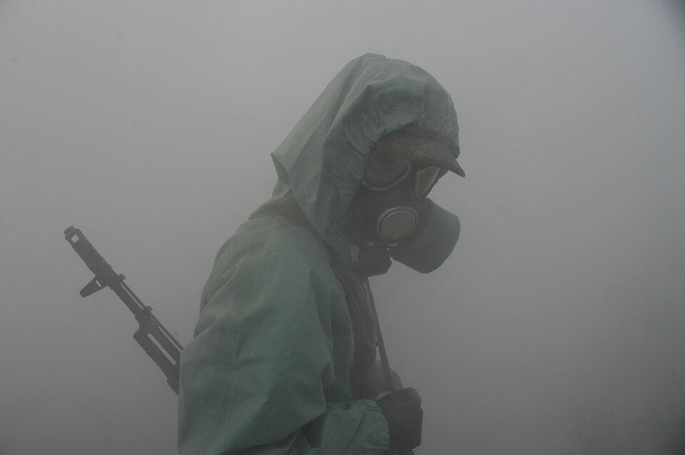    Украина применила запрещённое оружие в ДНР: ядовитое облако моментально останавливает сердце Виктор ГУСЕЙНОВ