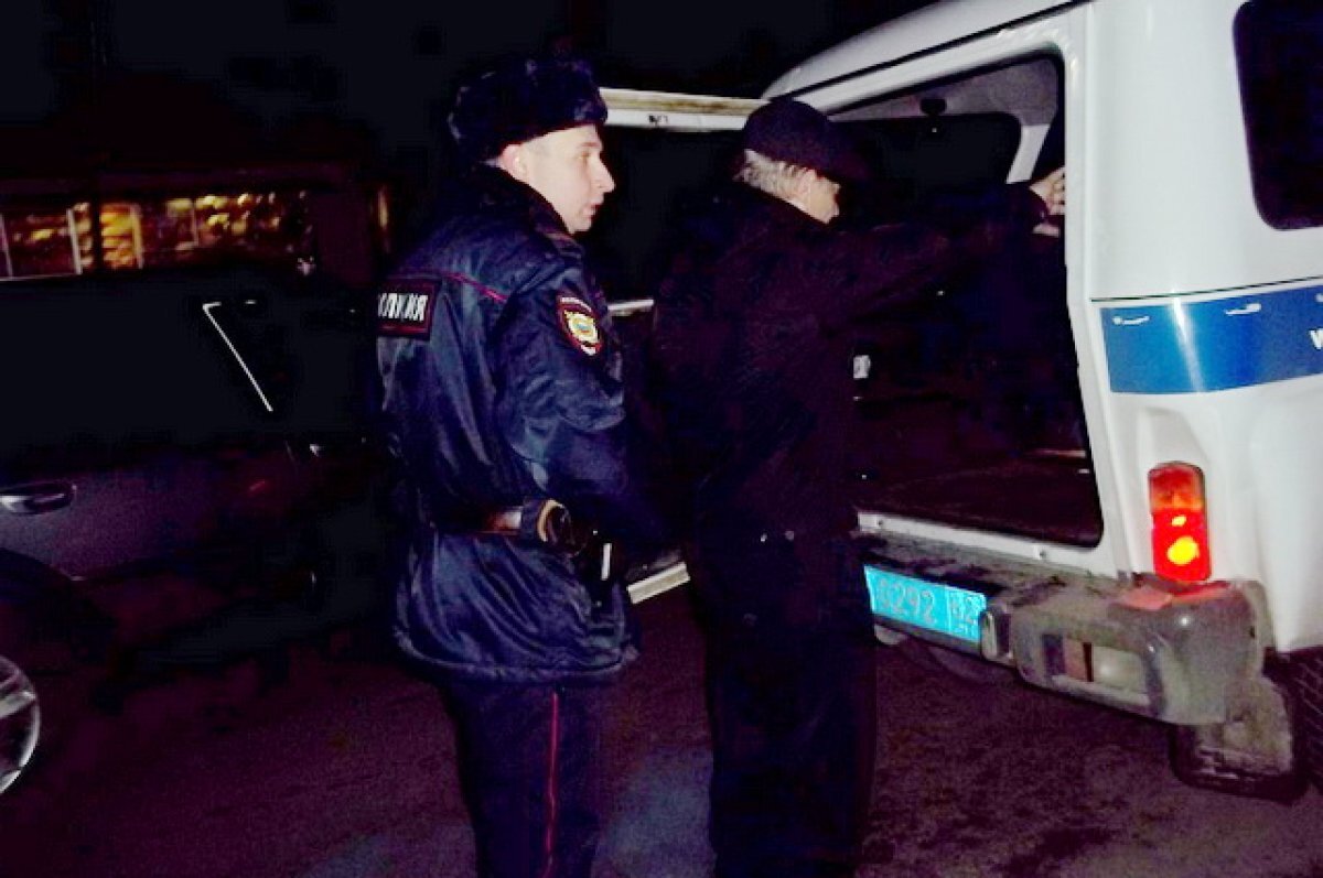    9 иностранцев, живущих в Бийске, покинут страну после рейда полиции