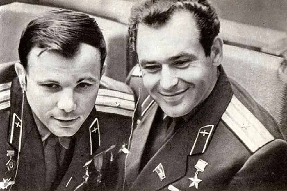 Гагарин и Титов