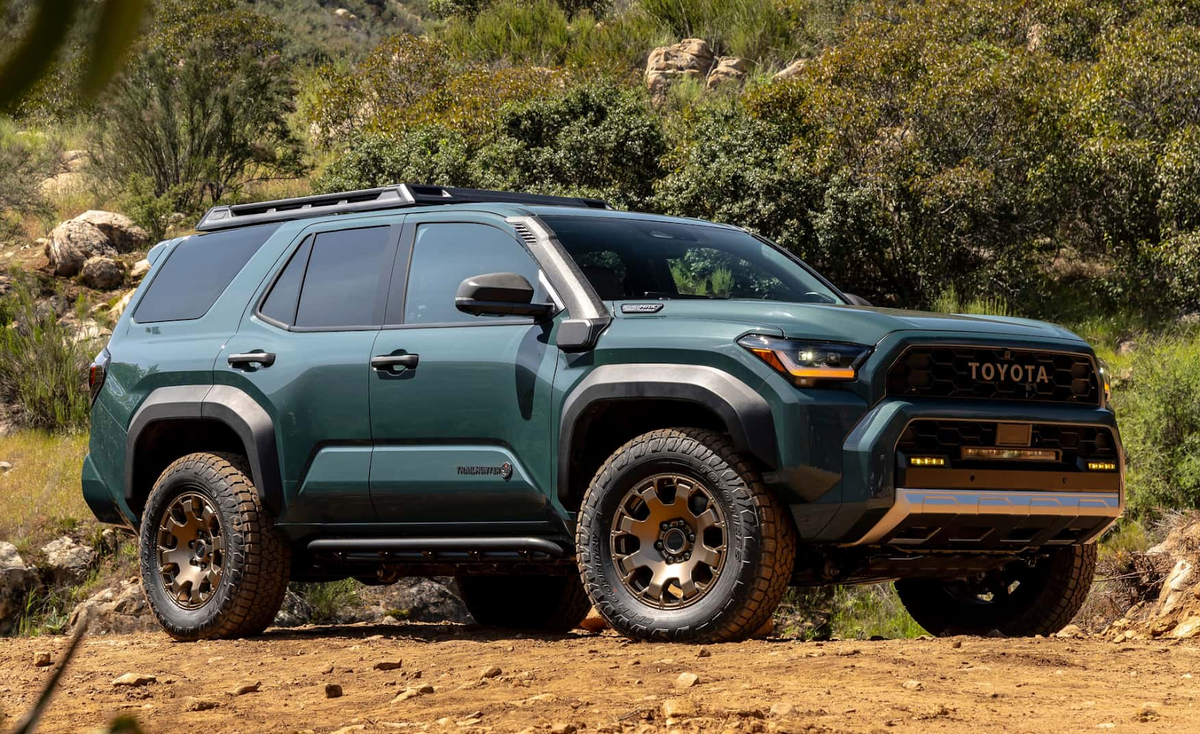 Toyota 4Runner 2025 – исполнение Trailhunter 
